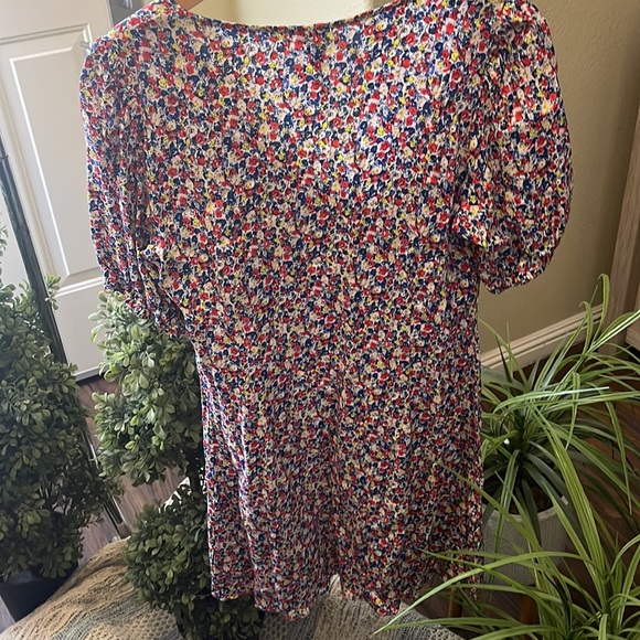 H&M Flower Dress Size M - Picture 9 of 10